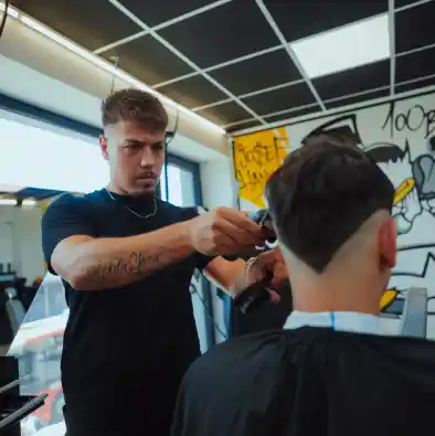 Služba - Vlasy v Real Barber, Praha