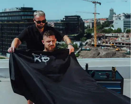 Služby domů - Nejpohodlněji? Není problém, barber služby domů od Real Barber